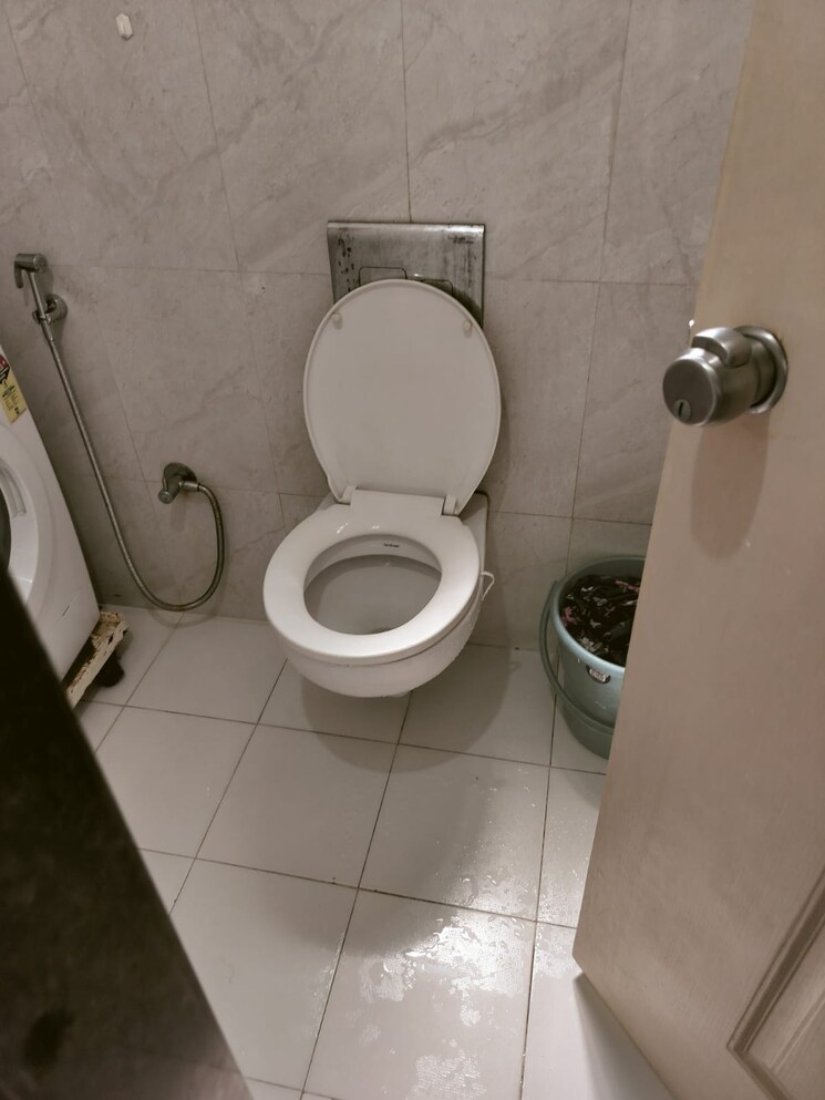 Bathroom, siddhant-sai-enclave 2 Bedroom 700 Sq.Ft. Apartment In Dhanori Pune 7660854