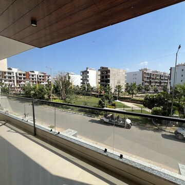 Balcony in 4 BHK Builder Floor at Ansal API Esencia, Sector 67 – for Sale