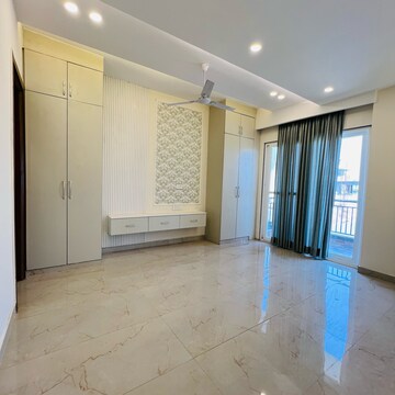 Room in 4 BHK Builder Floor at Ansal API Esencia, Sector 67 – for Sale