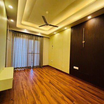 Bedroom in 4 BHK Builder Floor at Ansal API Esencia, Sector 67 – for Sale