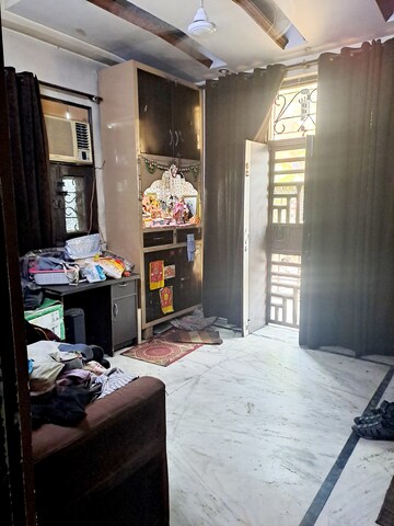 Bedroom in 3 BHK Builder Floor at Aman Plaza, Shakti Khand iv – for Sale