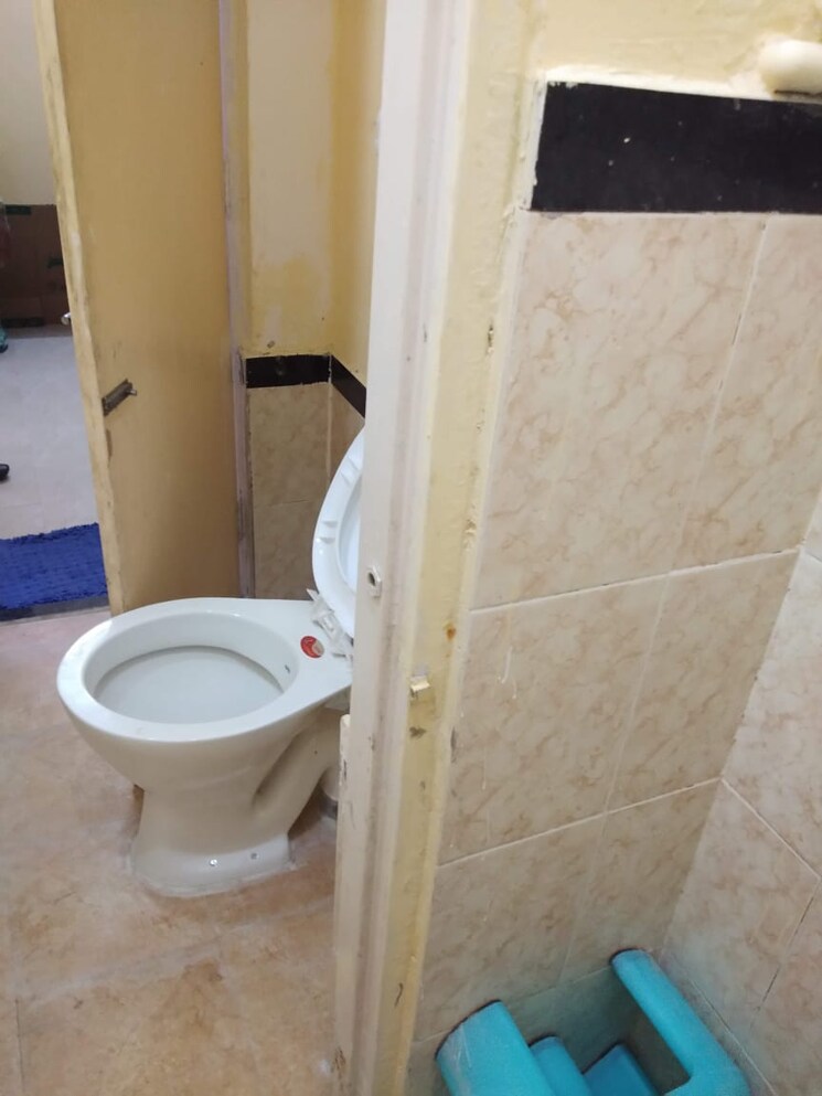 Bathroom, mhada-bharat-mill 1 Bedroom 225 Sq.Ft. Apartment In Lower Parel Mumbai 7661280