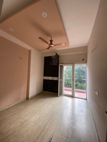 Room in 2 BHK Apartment at Futec Gateway, Sector 75 – for Sale