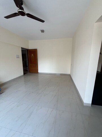 Room in 3 BHK Apartment at Amit Ved Vihar, Kothrud – for Sale