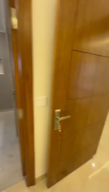 Furnished Amenities in 3 BHK Builder Floor at Vasant Kunj – for Sale