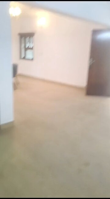 Room in 3 BHK Builder Floor at Vasant Kunj – for Sale