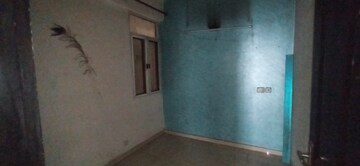 Room in 3 BHK Apartment at Amrapali Silicon City, Sector 76 – for Sale