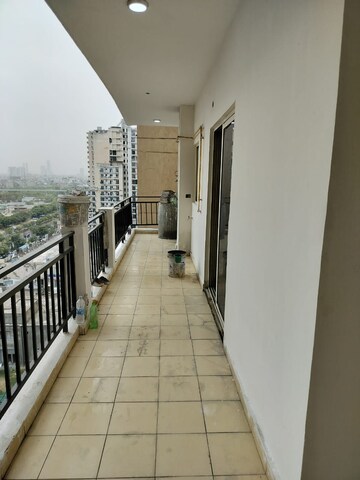 3 BHK Apartment For Sale in Amrapali Silicon City, Sector 76