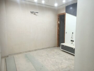 Room in 3 BHK Builder Floor at Janakpuri – for Sale