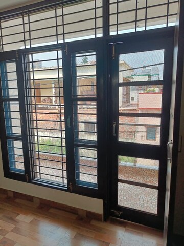Room in 2 BHK Builder Floor at Gms Road – for Sale