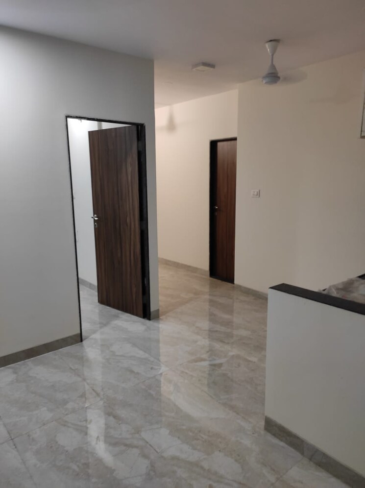 Room, platinum-tower-1 1 Bedroom 302 Sq.Ft. Apartment In Andheri West Mumbai 7661621