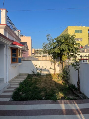 4 BHK Villa For Sale in Vasant Vihar