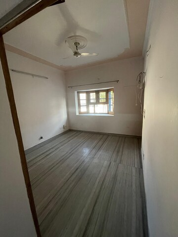 Room in 4 BHK Villa at Vasant Vihar – for Sale