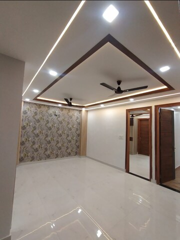 Room in 3 BHK Builder Floor at Gms Road – for Sale