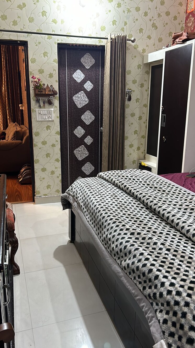 Bedroom, ashok-vihar-sector-3 5 Bedroom 111 Sq.Yd. Independent House In Sector 3 Gurgaon 7661635