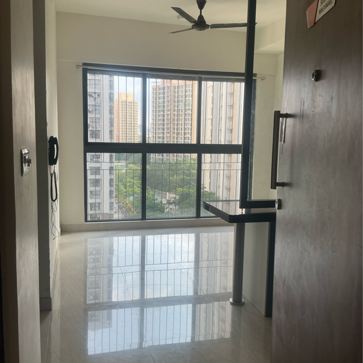 Room, lodha-crown-quality-homes 1 Bedroom 317 Sq.Ft. Apartment In Balkum Pada Thane 7661673