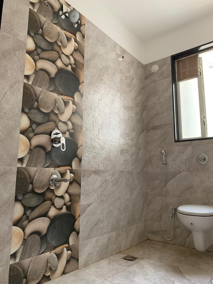 Bathroom, sr-blossomm 2 Bedroom 1050 Sq.Ft. Apartment In Kondhwa Pune 7661811
