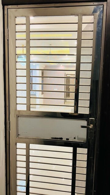  2 BHK Builder Floor at Vijay Nagar – for Sale