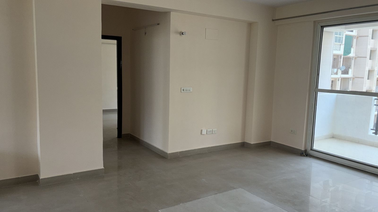 2 BHK Apartment For Rent in Adore Samriddhi Sector 89 Faridabad  7662187