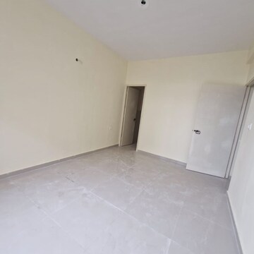 Room in 2 BHK Apartment at Pyramid Elite, Sector 86 – for Sale
