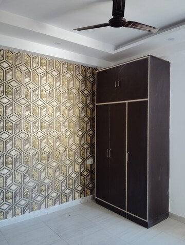 Furnished Amenities in 1 BHK Builder Floor at Vasundhara Sector 3 – for Sale