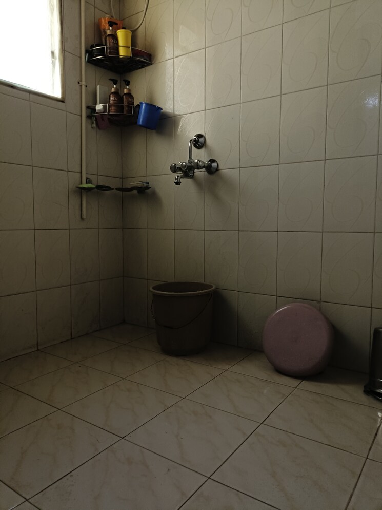 Bathroom, priyadarshini-chs-dadar 1 Bedroom 475 Sq.Ft. Apartment In Dadar West Mumbai 7662595