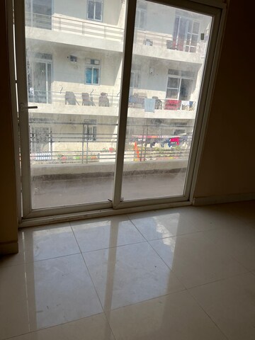 Room in 2 BHK Builder Floor at Ghazipur – for Sale