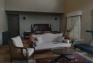 Living Room in 6 BHK Villa at Rajpur Road – for Sale