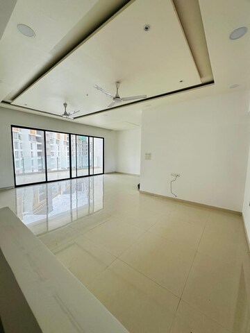 Room in 2 BHK Apartment at Nancy Towers, Wanowrie – for Sale