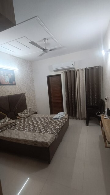 Bedroom in 2.5 BHK Builder Floor at Ambala Highway – for Sale