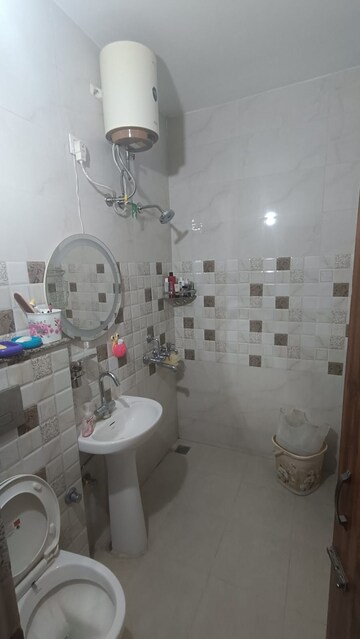 Bathroom in 2.5 BHK Builder Floor at Ambala Highway – for Sale