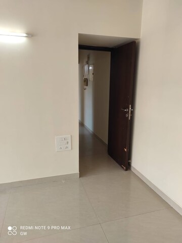 Room in 1 BHK Apartment at K Raheja Corp Maple Leaf, Powai – for Sale