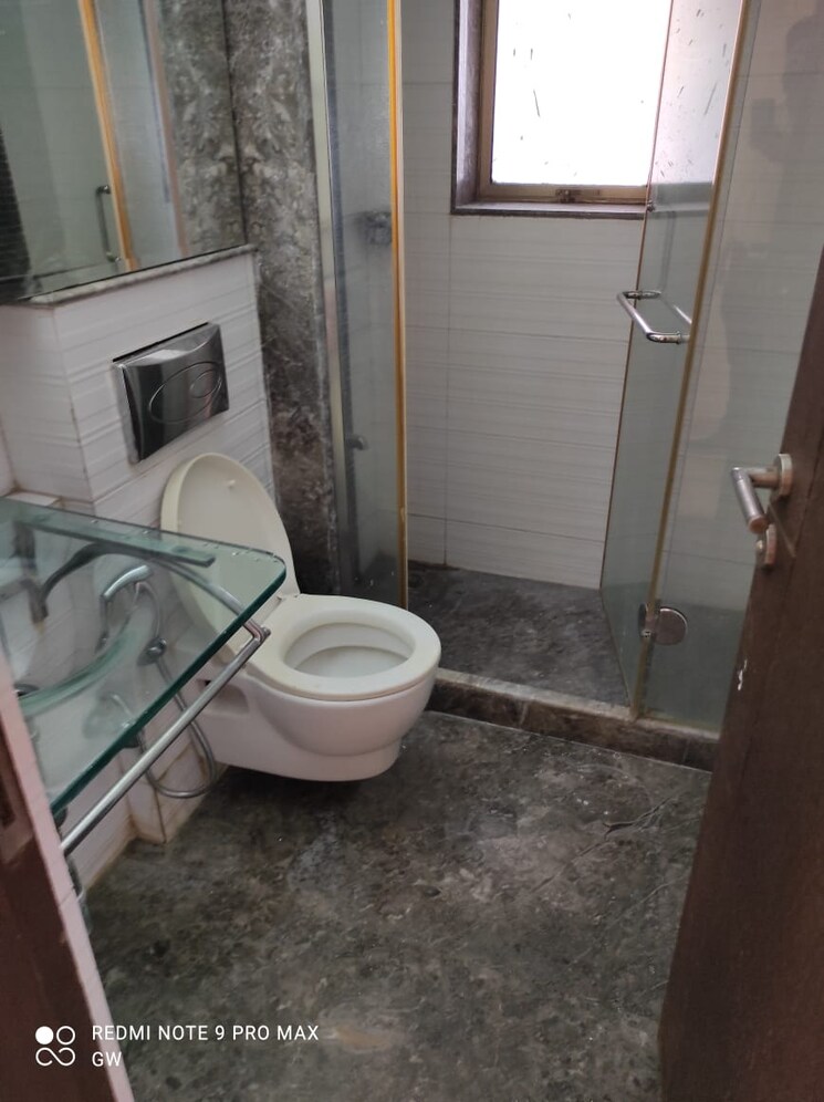 Bathroom, k-raheja-corp-maple-leaf 1 Bedroom 500 Sq.Ft. Apartment In Powai Mumbai 7663215