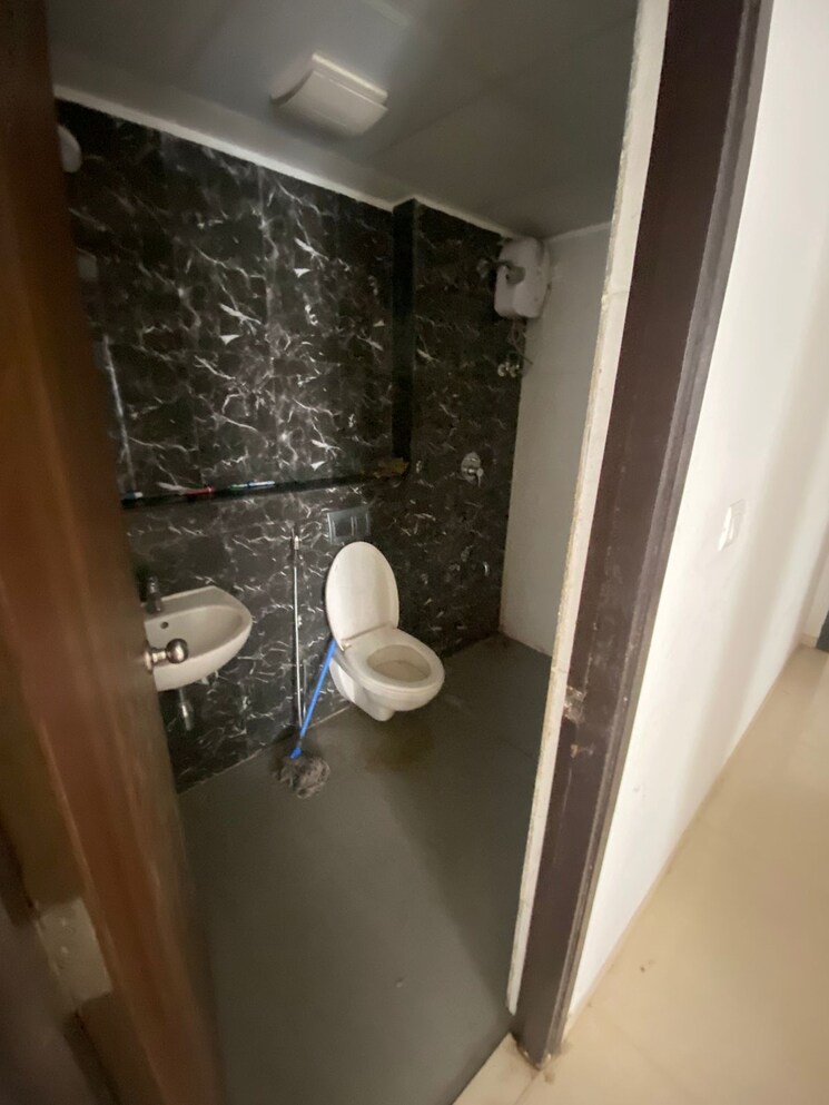 Bathroom, lodha-casa-bella-gold 2.5 Bedroom 1098 Sq.Ft. Apartment In Dombivli East Thane 7663236