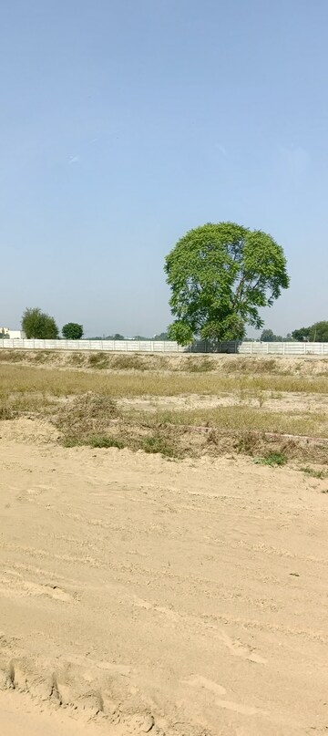  Plot For Sale in Sector 18