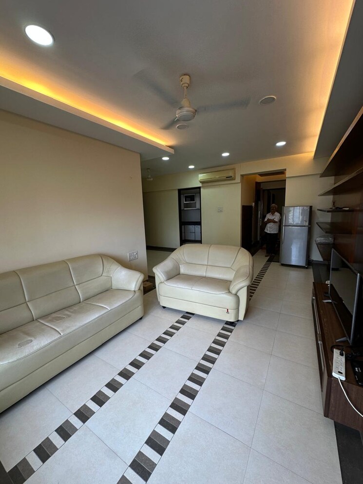 Master Bedroom, kalpataru-habitat-mumbai 2 Bedroom 750 Sq.Ft. Apartment In Parel Mumbai 7663310