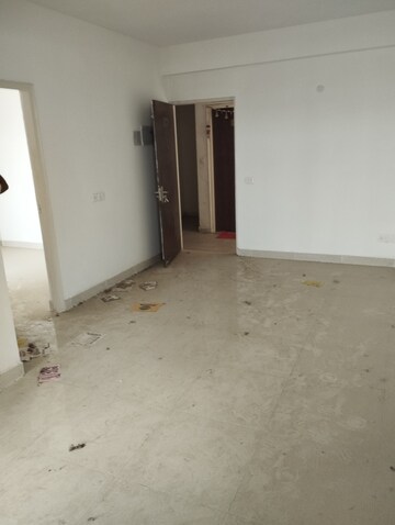 Room in 2 BHK Apartment at Pyramid Elite, Sector 86 – for Sale