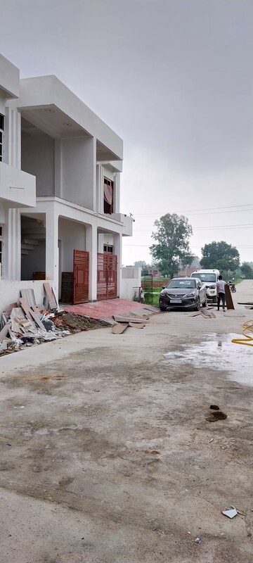  Plot – Exterior View View at Safedabad - for Sale