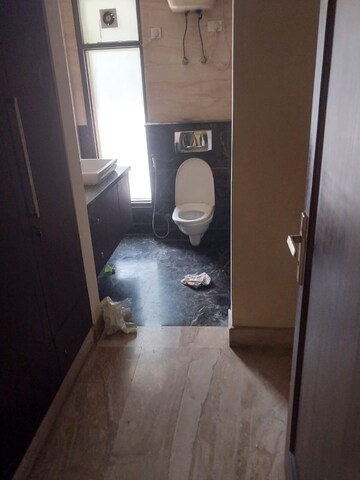 Bathroom in 3 BHK Apartment at M3M Latitude, Sector 65 – for Sale