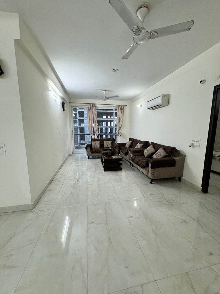  Parking, altura-apartments 3.5 Bedroom 1710 Sq.Ft. Apartment In Ghazipur Zirakpur 7663631