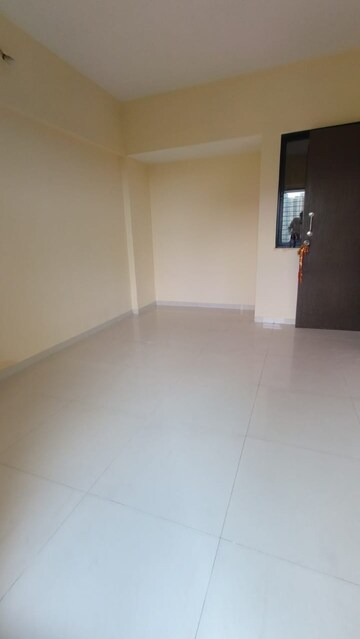 Room in 2 BHK Apartment at Lodha Luxuria, Majiwada – for Sale