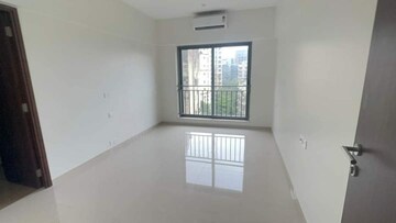 Room in 1 BHK Apartment at Lodha Vista, Lower Parel – for Rent