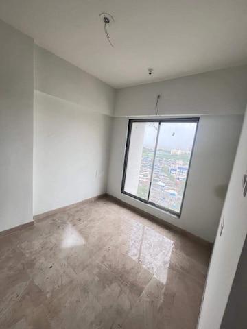 Room in 1 BHK Apartment at Lodha Vista, Lower Parel – for Rent