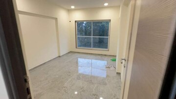 Room in 1 BHK Apartment at Lodha Vista, Lower Parel – for Rent