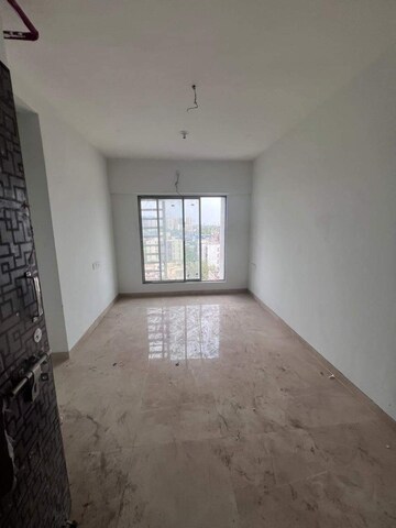 Room in 1 BHK Apartment at Lodha Vista, Lower Parel – for Rent