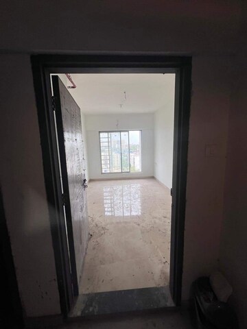 Room in 1 BHK Apartment at Lodha Vista, Lower Parel – for Rent