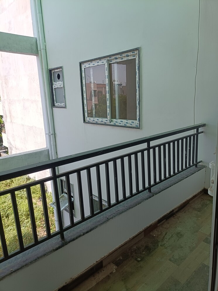 Balcony, ansal-plaza-sector-23 4 Bedroom 5200 Sq.Ft. Builder Floor In Sector 23 Gurgaon 7663870