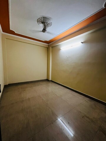 Room in 2 BHK Builder Floor at Paryavaran Complex – for Sale