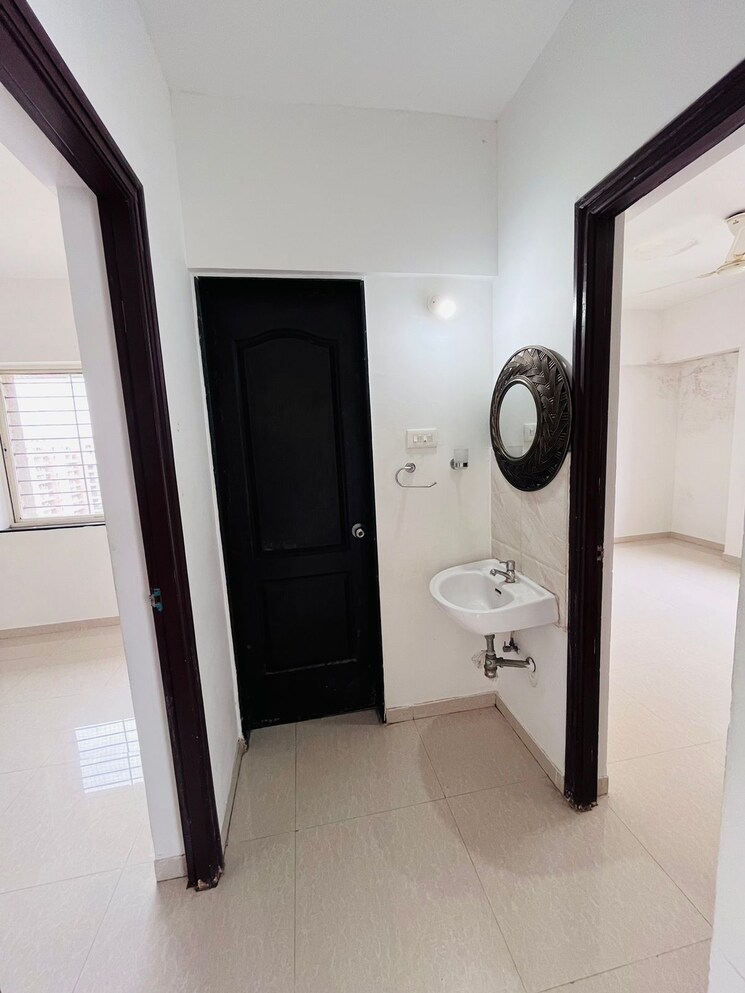 Bathroom, anshul-kanvas 2 Bedroom 983 Sq.Ft. Apartment In Wagholi Pune 7664367