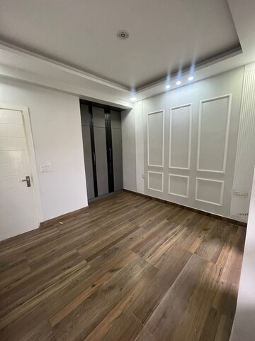Room in 2 BHK Builder Floor at Gms Road – for Sale